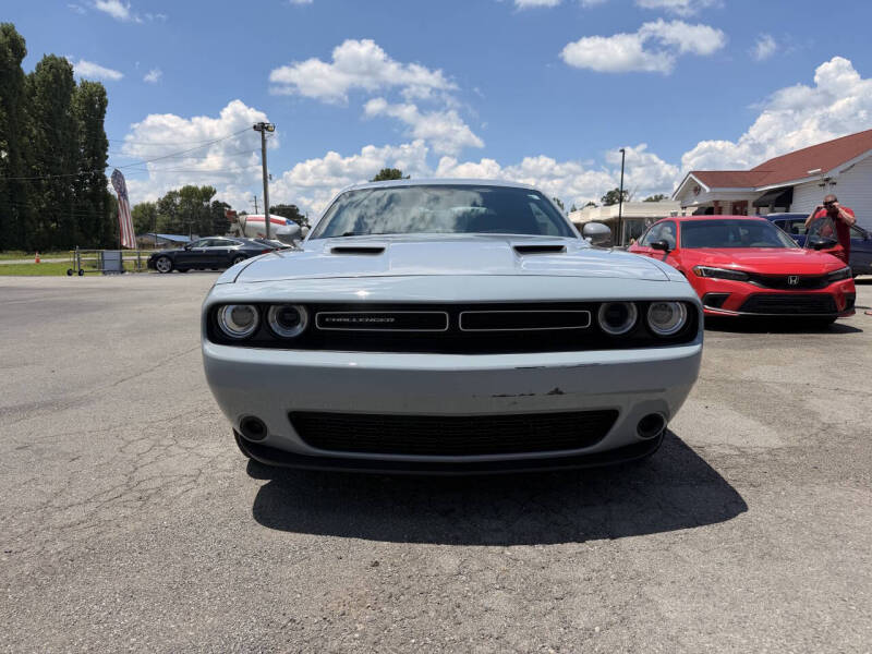 2021 Dodge Challenger SXT