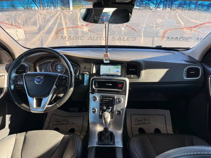 2017 Volvo S60 T5 Dynamic