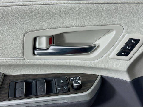 2024 Toyota Sienna Limited 7-Passenger