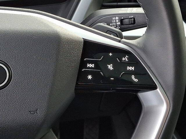 2025 Audi Q4 e-tron Premium 45