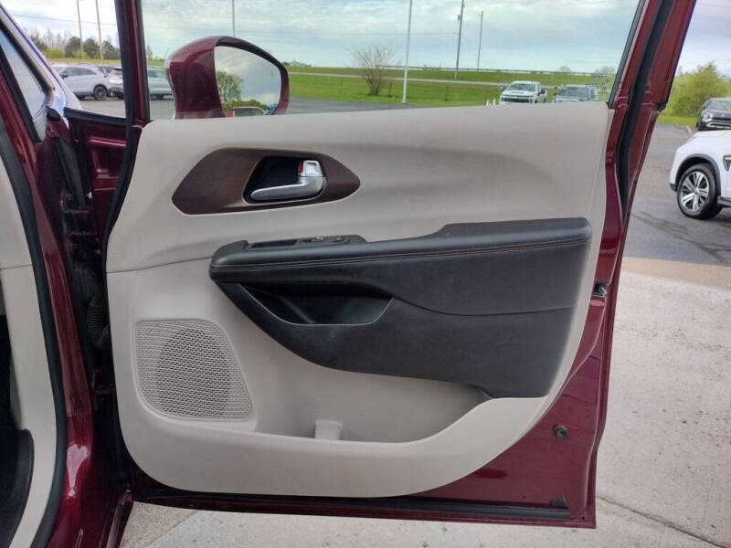 2018 Chrysler Pacifica Touring L Plus