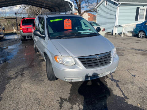 2005 Chrysler Town and Country for sale at LINDER'S AUTO SALES in Gastonia NC