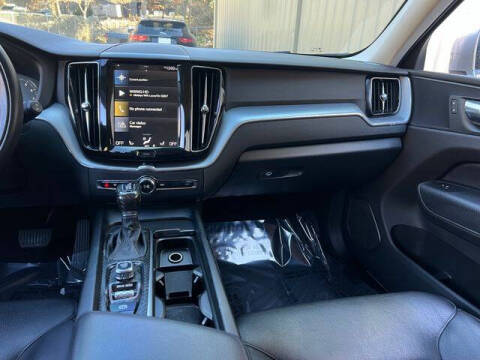 2018 Volvo XC60 T5 Momentum