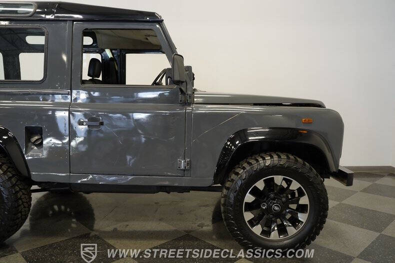 1987 Land Rover Defender