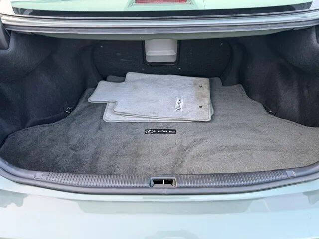 2005 Lexus ES 330