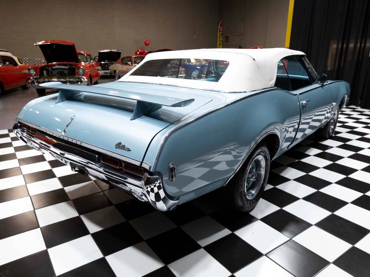 1968 Oldsmobile Cutlass 14