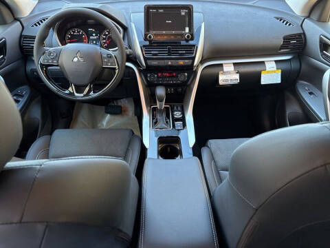 2026 Mitsubishi Eclipse Cross SE