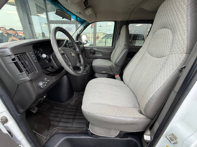 2009 Chevrolet Express LS 3500