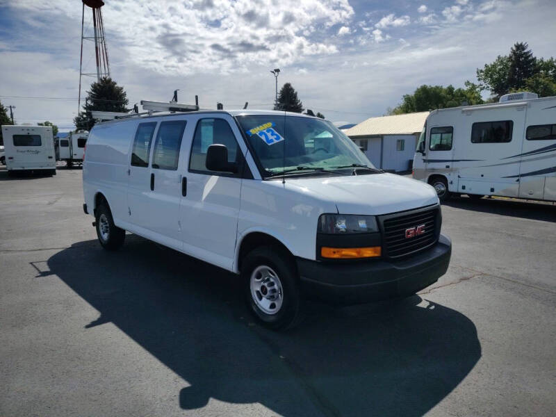 2023 GMC Savana 2500