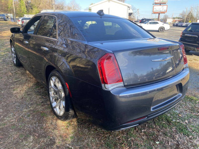 2018 Chrysler 300 C