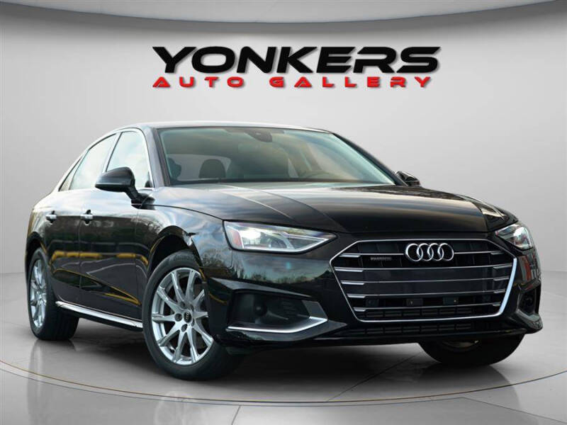 2022 Audi A4 quattro Premium 40 TFSI