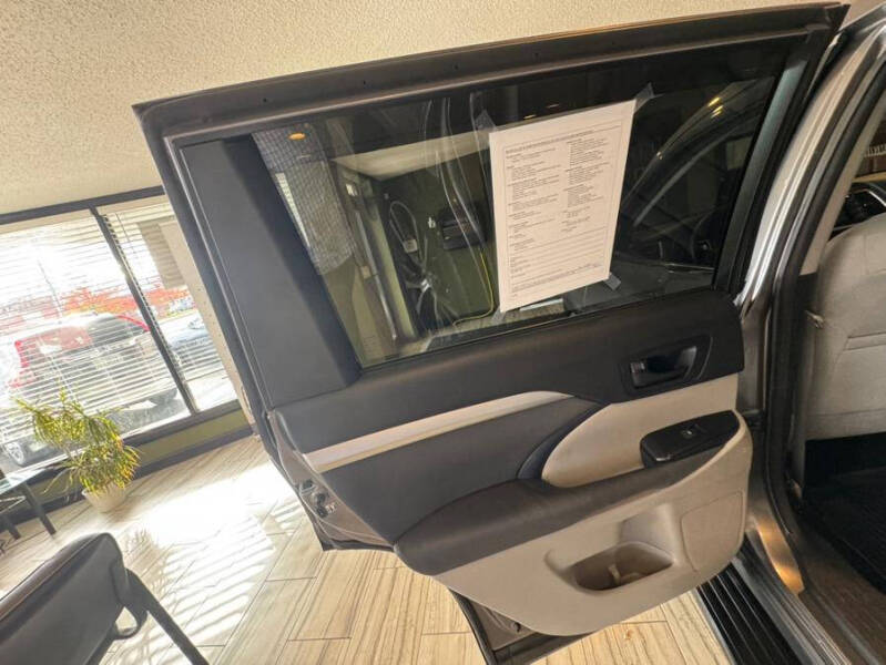 2017 Toyota Highlander