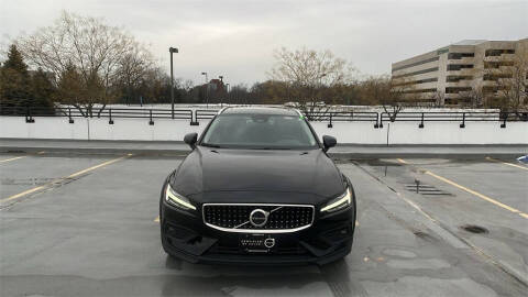 2023 Volvo V60 Cross Country B5 Ultimate