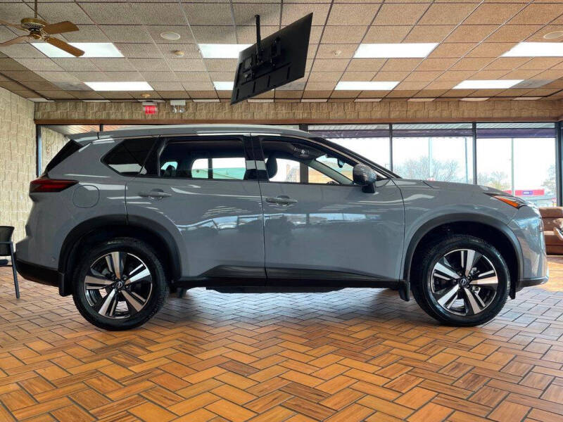 2024 Nissan Rogue SL