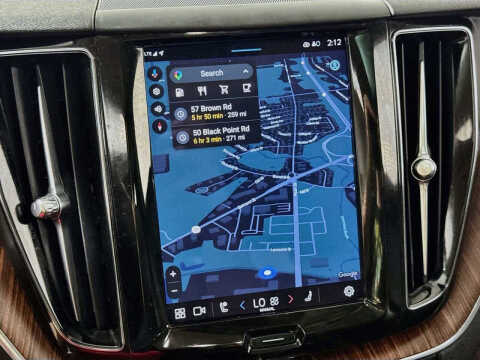 2023 Volvo XC60 B5 Plus Dark Theme