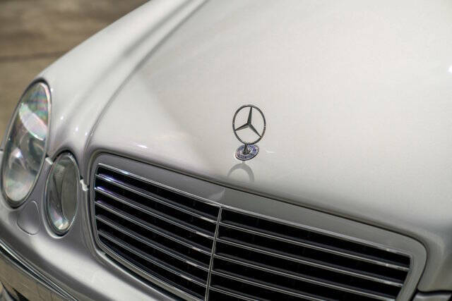 2004 Mercedes-Benz E-Class 4