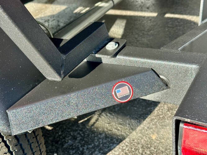 2018 Tracker Targa V18