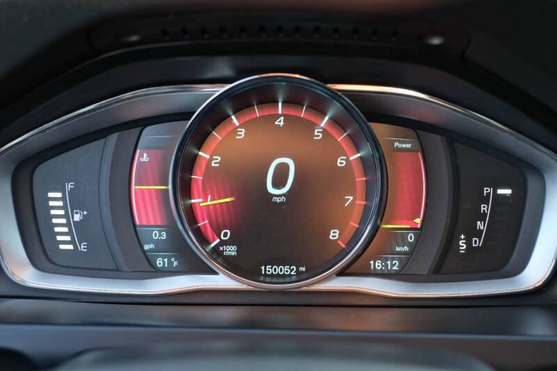 2015 Volvo V60 T5 Drive-E Premier Plus