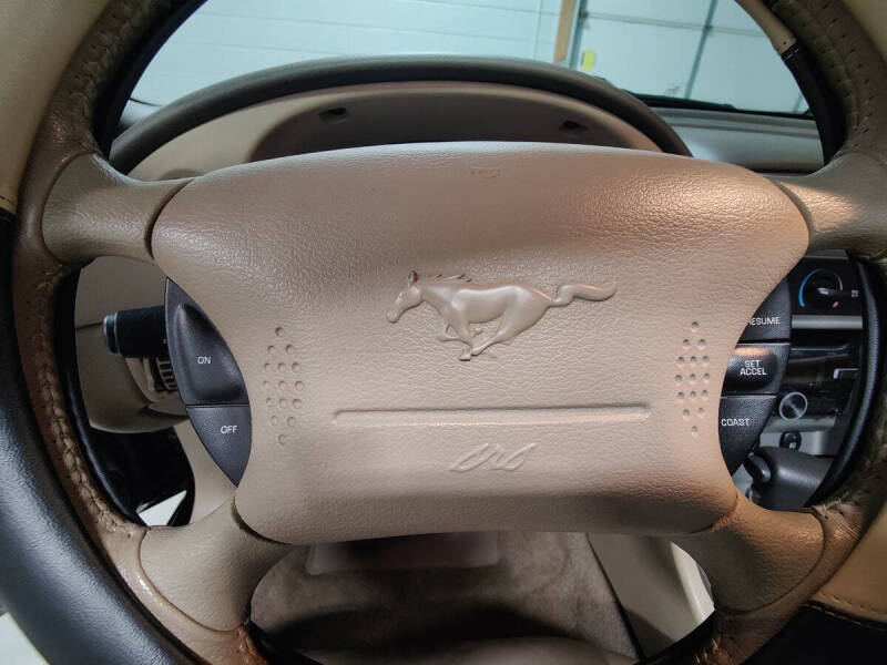 2003 Ford Mustang GT Premium