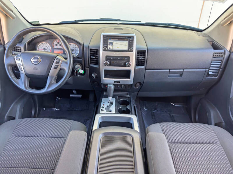 2015 Nissan Titan