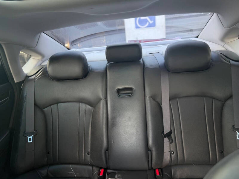 2017 Genesis G80 3.8