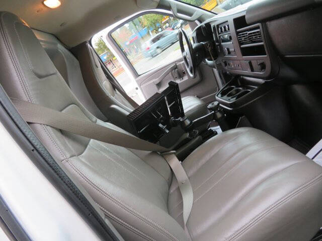 2021 Chevrolet Express 2500