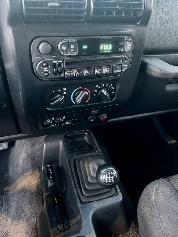 2004 Jeep Wrangler X