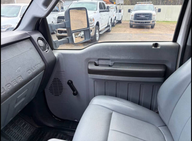 2011 Ford F-350 Super Duty XL