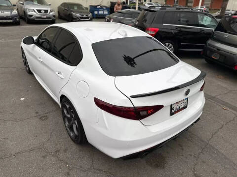 2018 Alfa Romeo Giulia