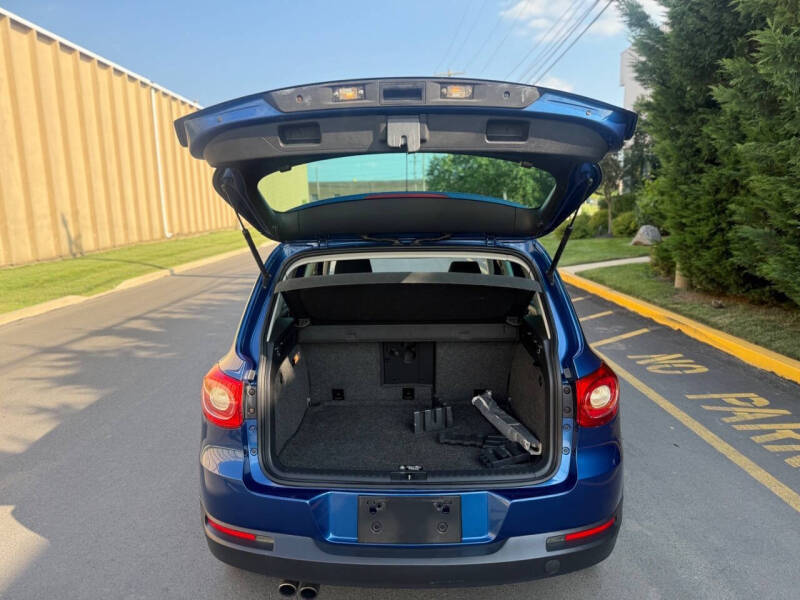 2009 Volkswagen Tiguan SE 4Motion