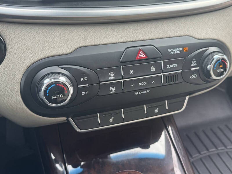 2017 Kia Sorento EX V6