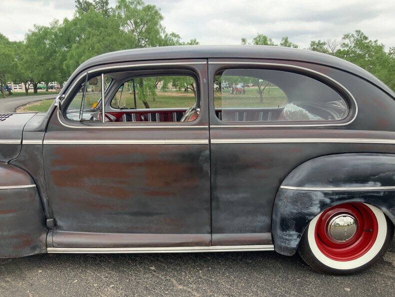 1946 Ford Deluxe