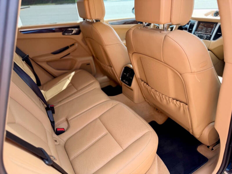 2015 Porsche Macan S