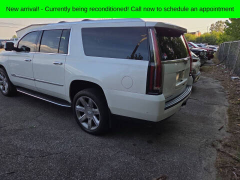 2019 Cadillac Escalade ESV Luxury