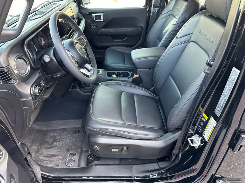 2024 Jeep Wrangler Sahara