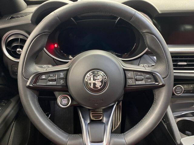 2024 Alfa Romeo Stelvio Ti