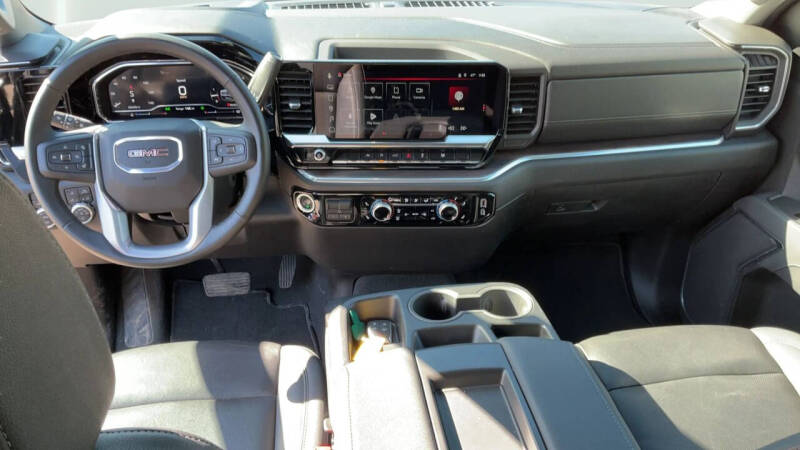 2025 GMC Sierra 1500