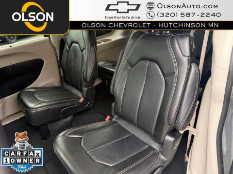 2024 Chrysler Pacifica Touring L