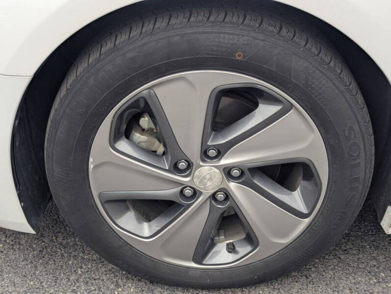 2017 Hyundai Sonata Hybrid