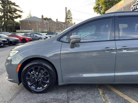 2021 Chrysler Pacifica Touring