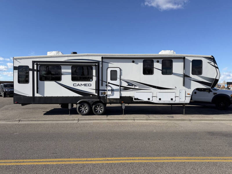 2021 Crossroads RV CE3891MK21