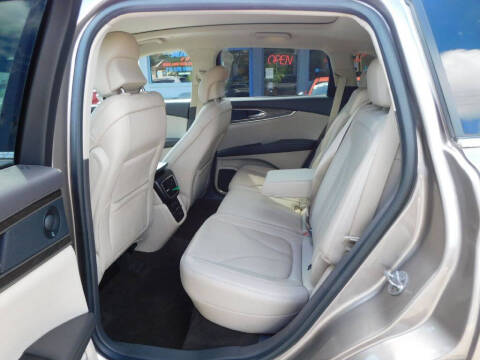 2019 Lincoln Nautilus Reserve