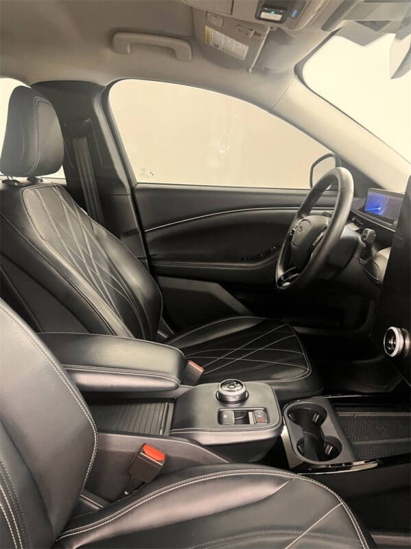 2021 Ford Mustang Mach-E Select