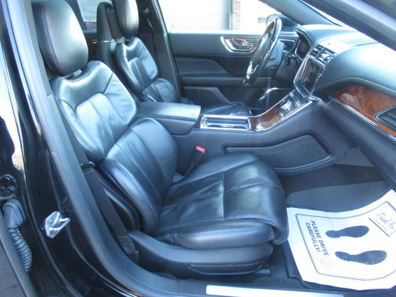 2017 Lincoln Continental Reserve