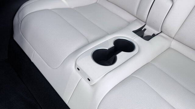 2023 Tesla Model X Standard Range