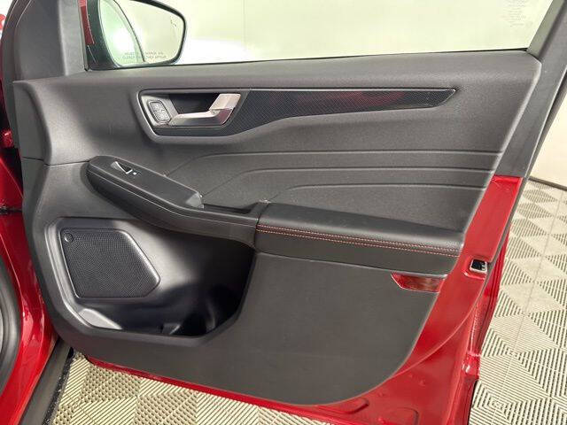 2026 Ford Escape Hybrid ST-Line Select