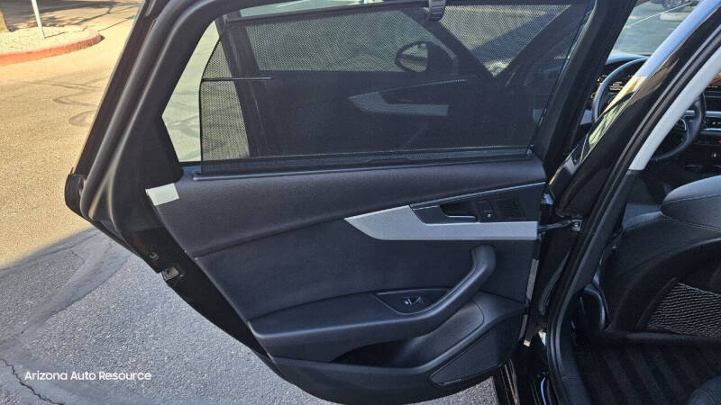 2017 Audi A4 2.0T quattro Prestige