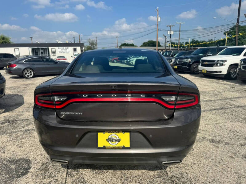 2022 Dodge Charger SXT