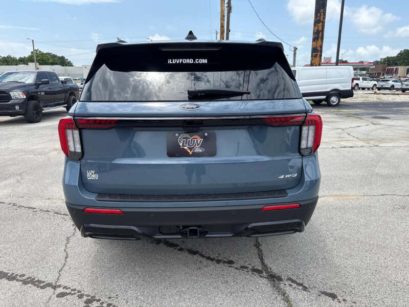 2026 Ford Explorer ST-Line