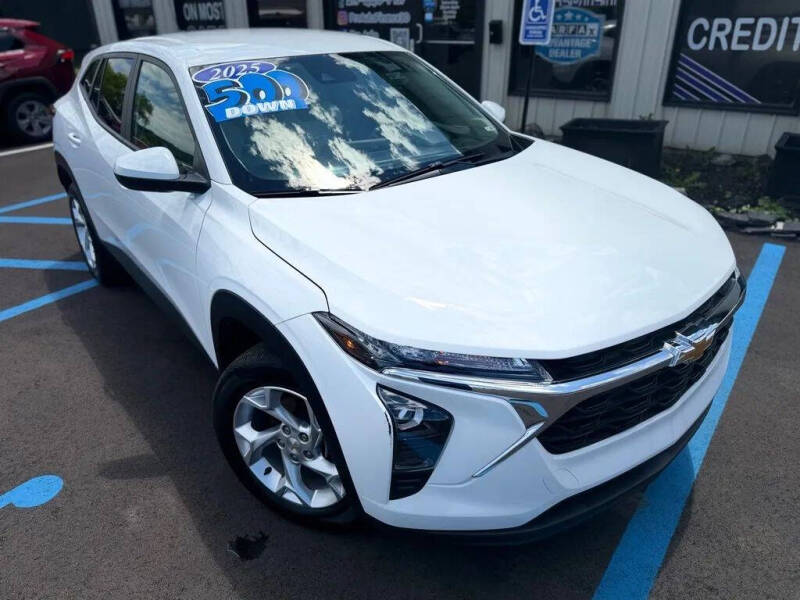 2025 Chevrolet Trax LS